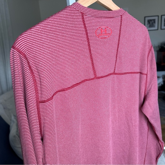 Under Armour Men’s L/S Coldgear Red Shirt Hairline Striped Fitted Stretch Tee L - Picture 12 of 15